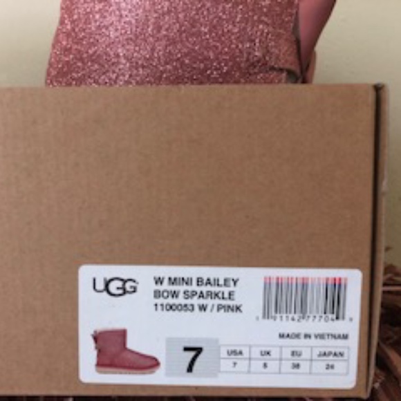 bailey bow sparkle uggs